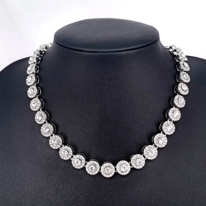 Collier signature street