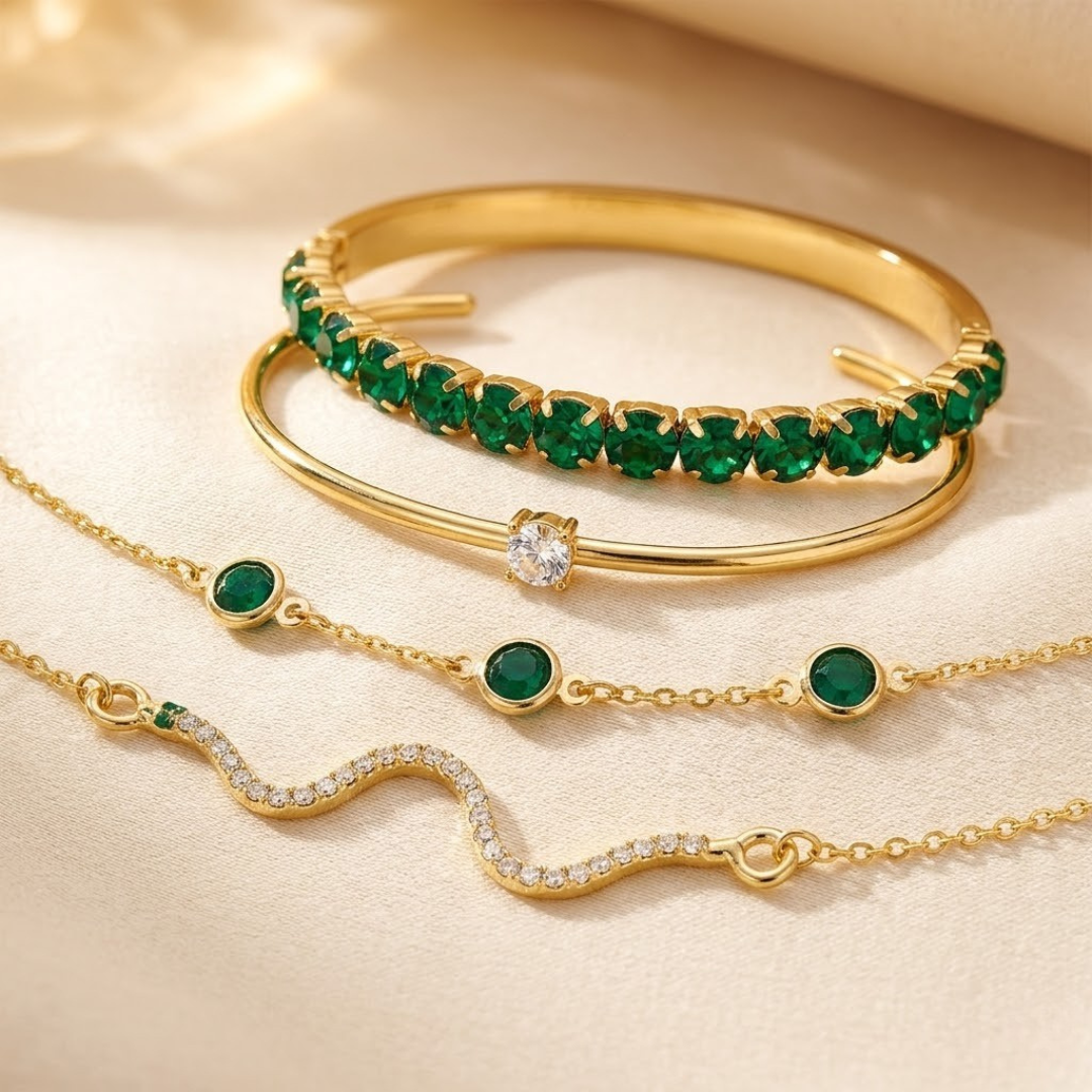 Ensemble de Bracelets en Or et Émeraude — Doumira