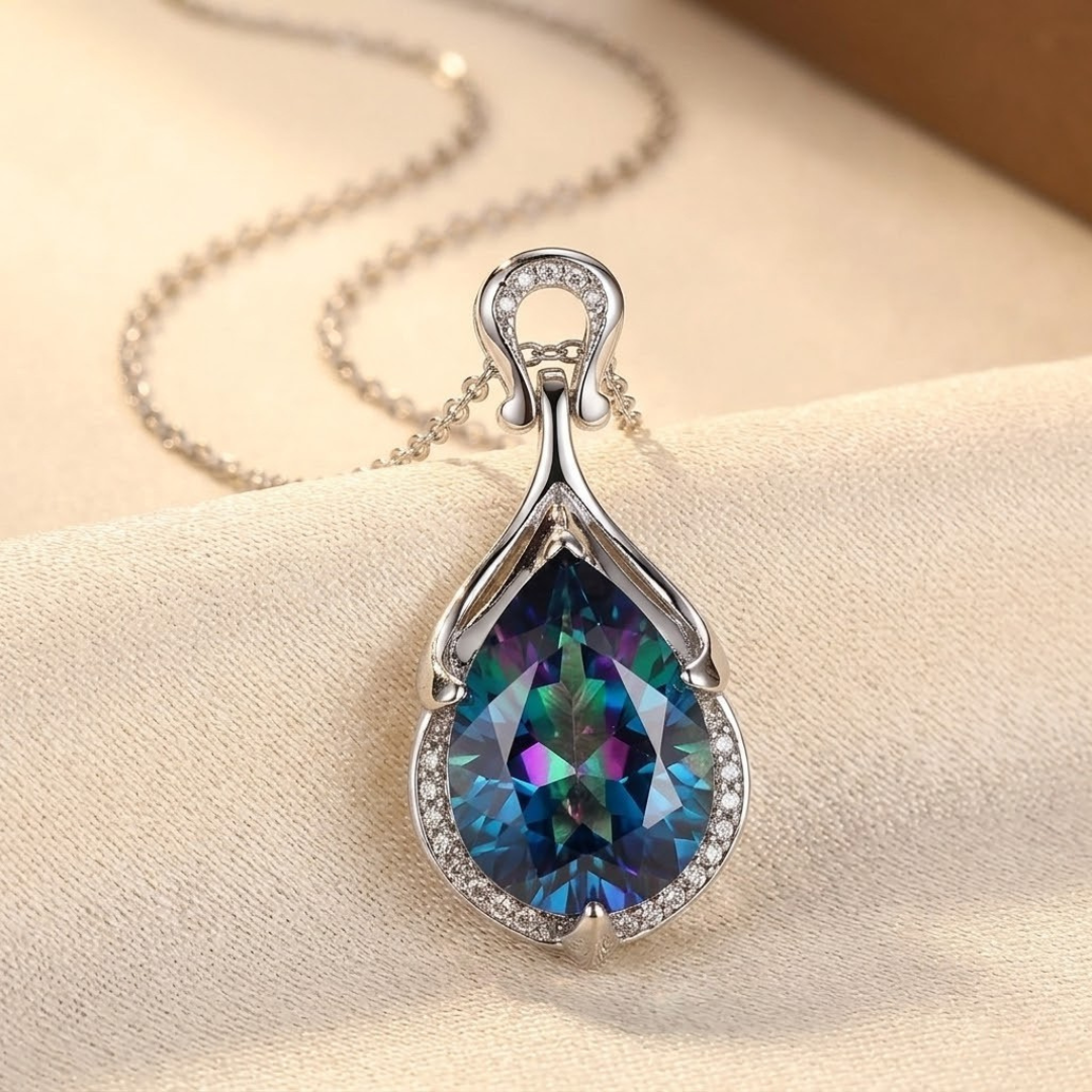 Collier en Saphir Argenté en Forme de Goutte — Doumira