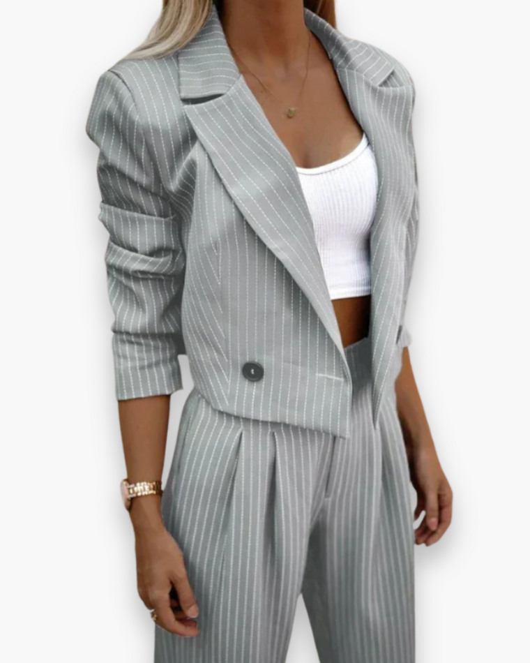 Costume Décontracté À Rayures Pour Femme | Stylé Et Confortable