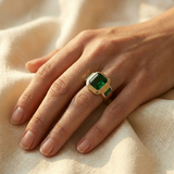 Bague Sceau en Or Émeraude — Doumira