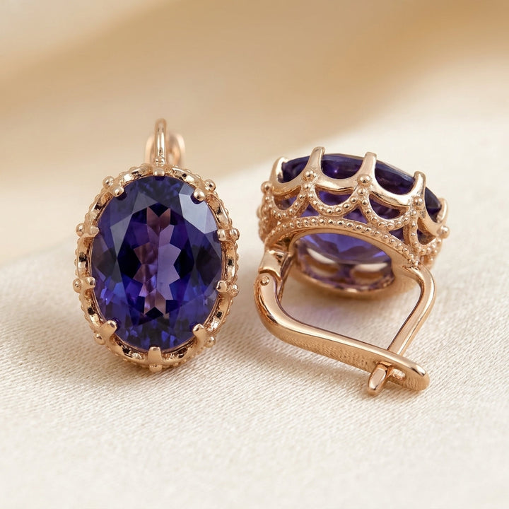 Boucles d'oreilles en couronne d'améthyste dorée — Doumira
