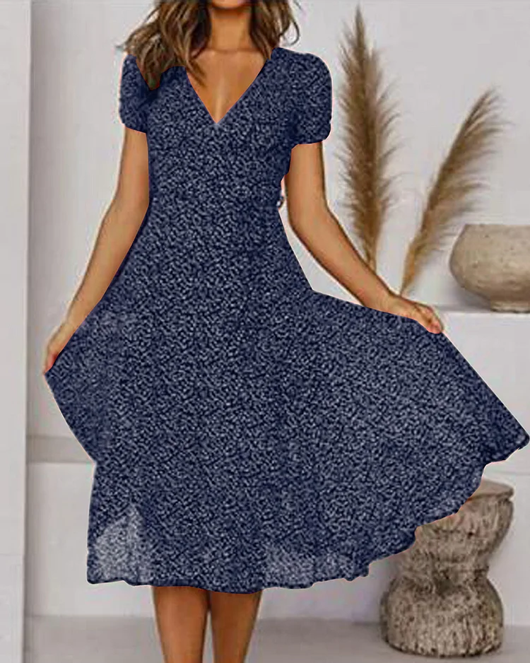 Thérèse - Robe En Mousseline Avec Imprimé Floral Et Col En V Élégant
