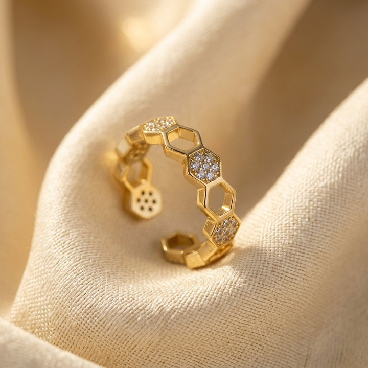 Bague Ouverte Géométrique en Or — Doumira