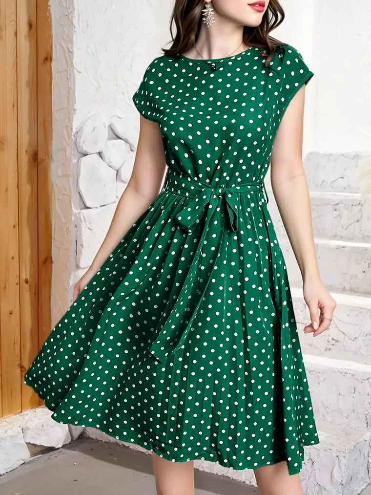 Gisèle - Robe Plissée Décontractée À Pois Pour Un Look Chic