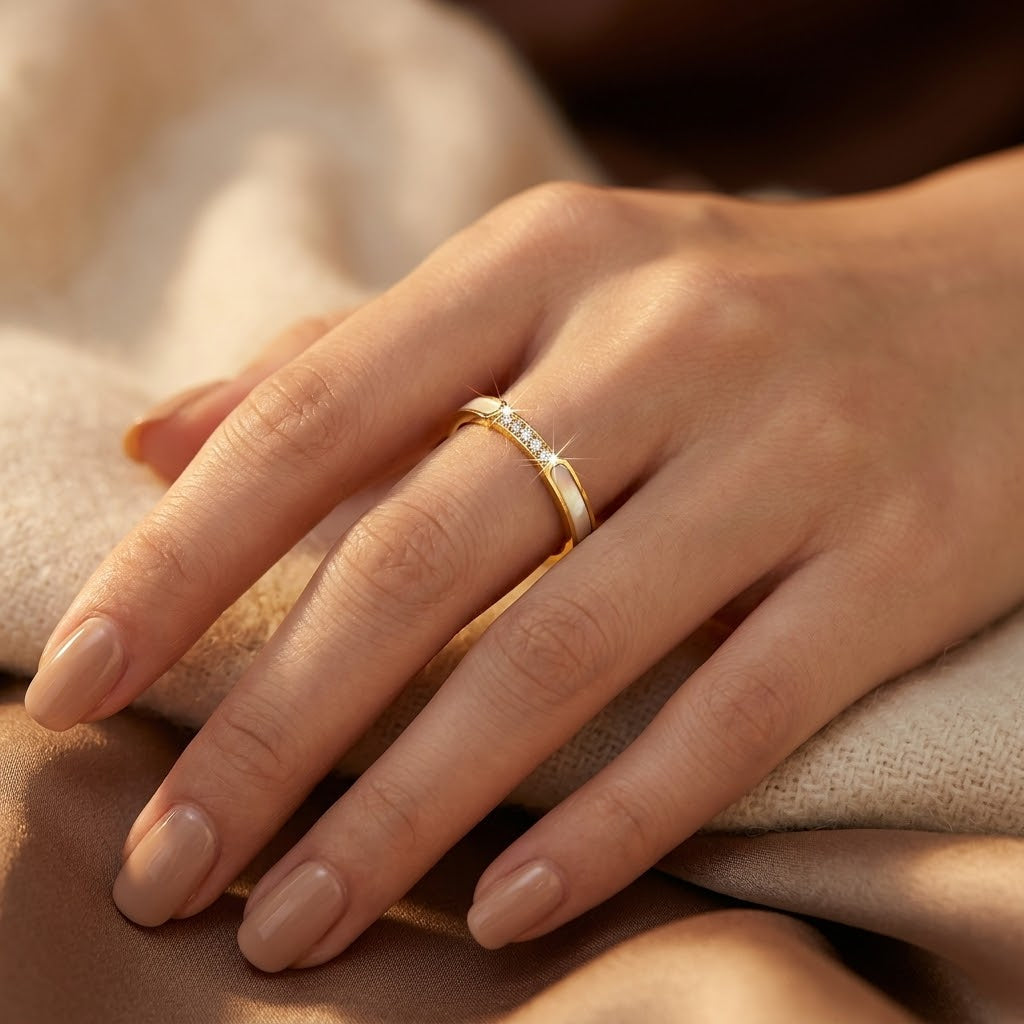 Bague en Or Incrustée — Doumira