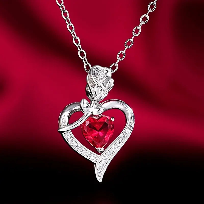 Collier Pendentif Cœur en Rubis Argenté — Doumira