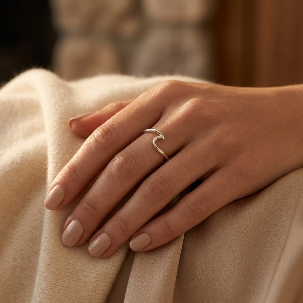 Bague Ouverte Minimaliste en Argent — Doumira