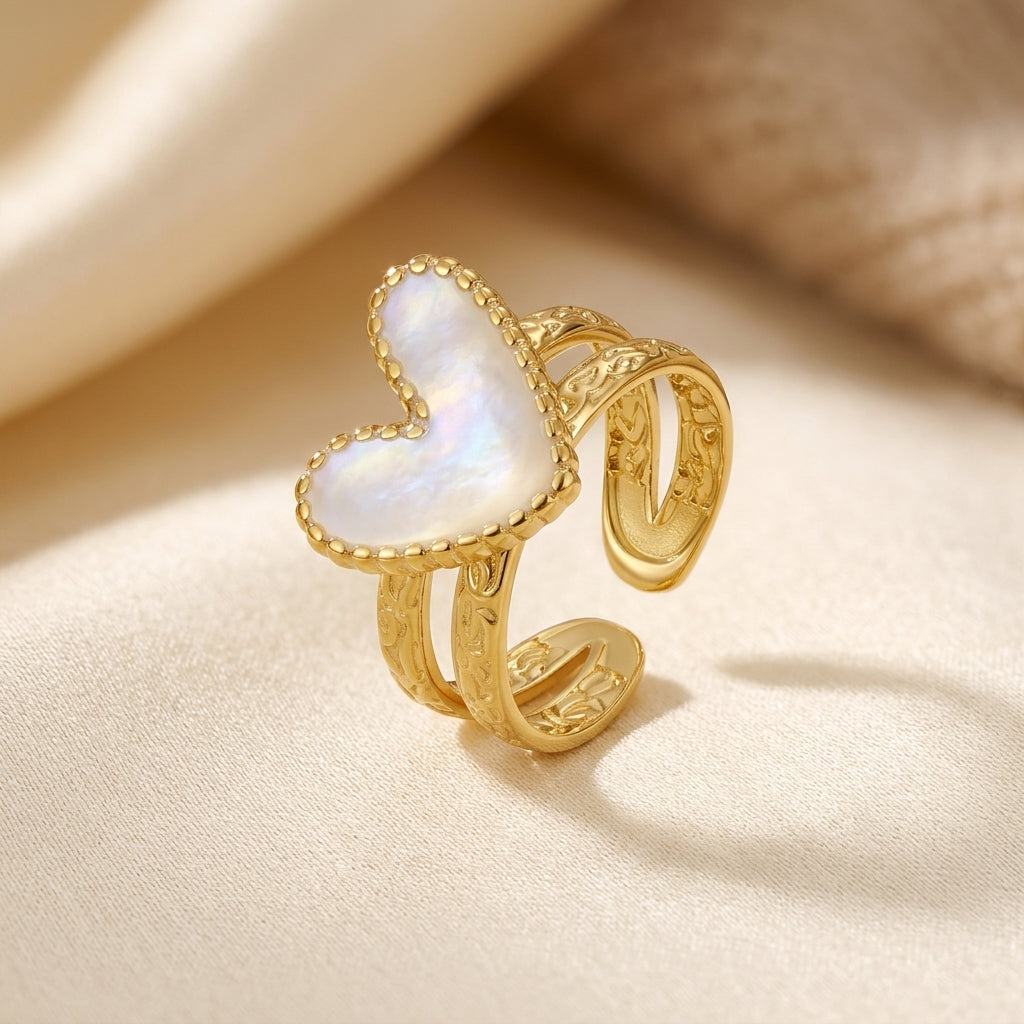 Bague Motif Cœur en Or — Doumira