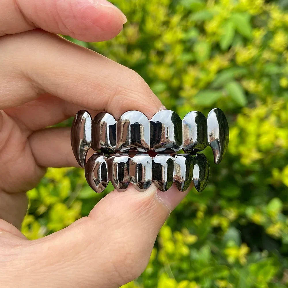 Black grillz — Doumira
