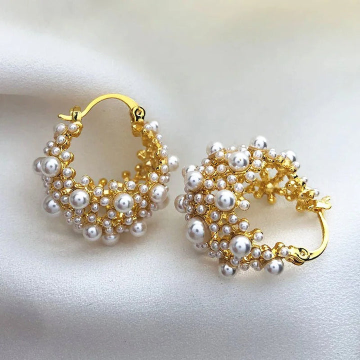 Boucles d'oreilles en or au design vintage avec perles — Doumira