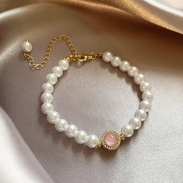 Bracelet rétro avec perles et quartz rose — Doumira