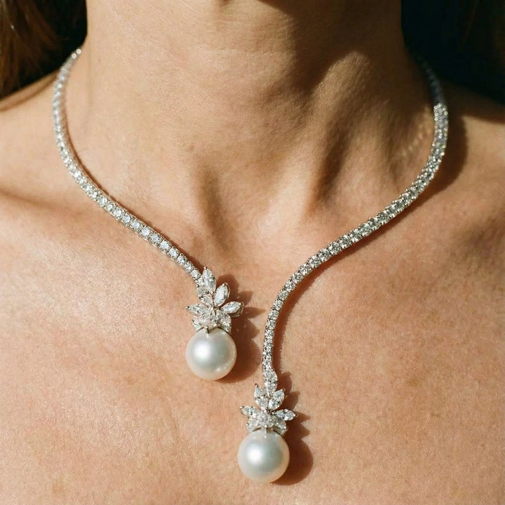 Collier Élégant et Éclatant en Perles Argentées — Doumira