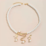 Ensemble cadeau en perles naturelles : collier et boucles d'oreilles — Doumira