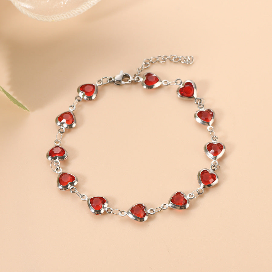 Bracelet en Chaîne en Argent et Rubis en Forme de Cœur — Doumira