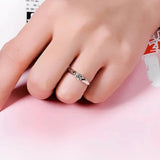 Bague Solitaire Signature Clara — Doumira