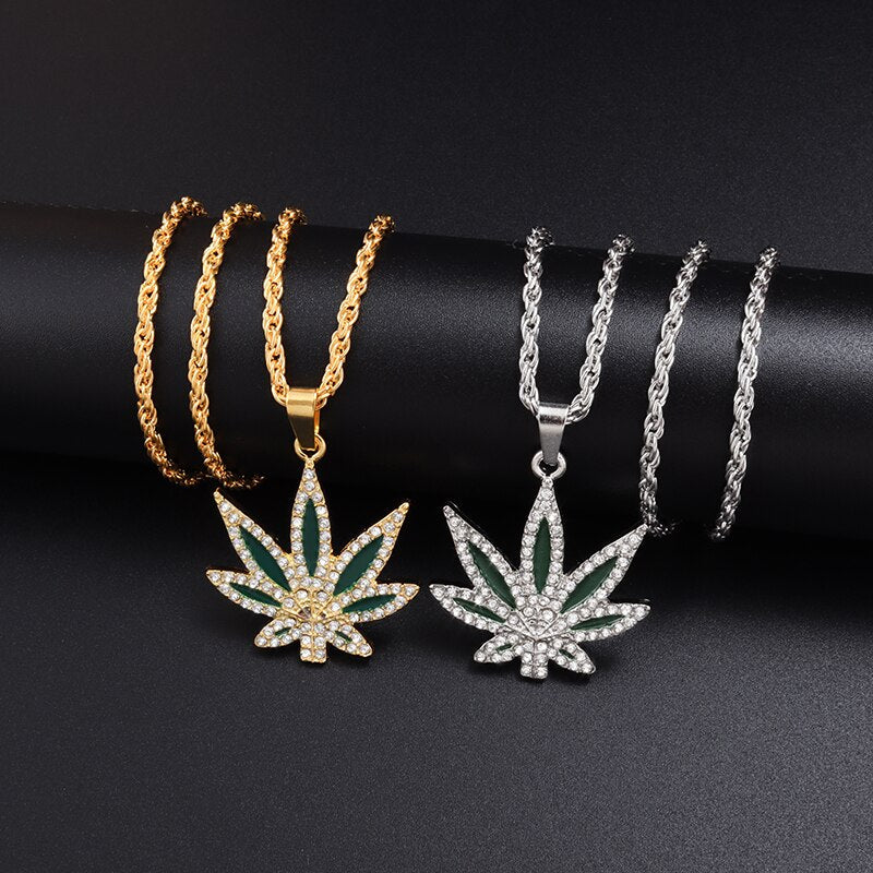 Collier Weed — Doumira