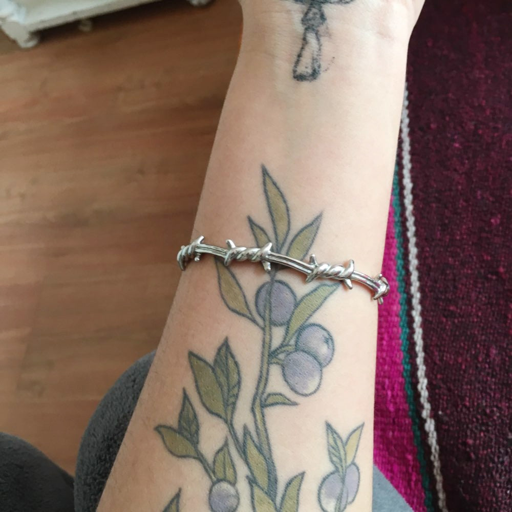 Bracelet barbelet — Doumira