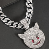 Collier rappeur bling bling — Doumira