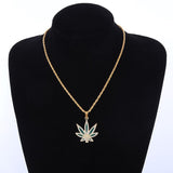 Collier Weed — Doumira