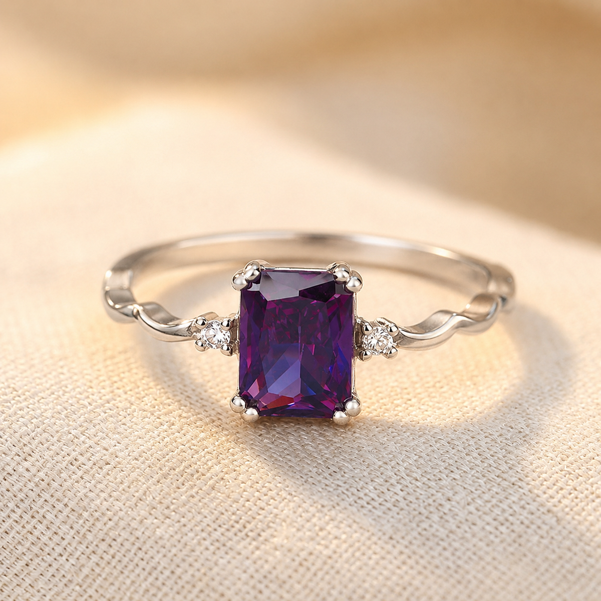 Bague en Argent Améthyste Taille Émeraude — Doumira