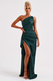 Auriane - Robe Satinée Plissée Avec Fente Et Épaule Asymétrique