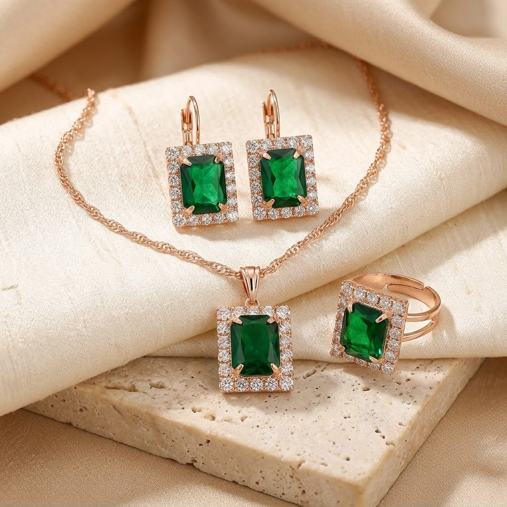 Ensemble de Bijoux Rectangulaire en Or et Émeraude — Doumira