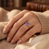 Bague Solitaire en Or et Améthyste — Doumira
