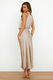 Robe Midi Femme en Satin Dos Nu - Brigitte