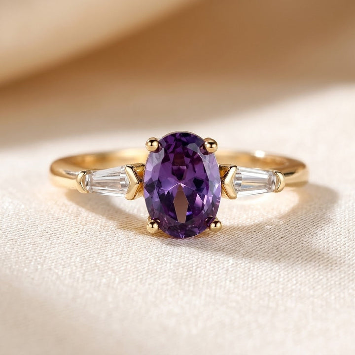 Bague en Or avec Améthyste à Trois Pierres — Doumira