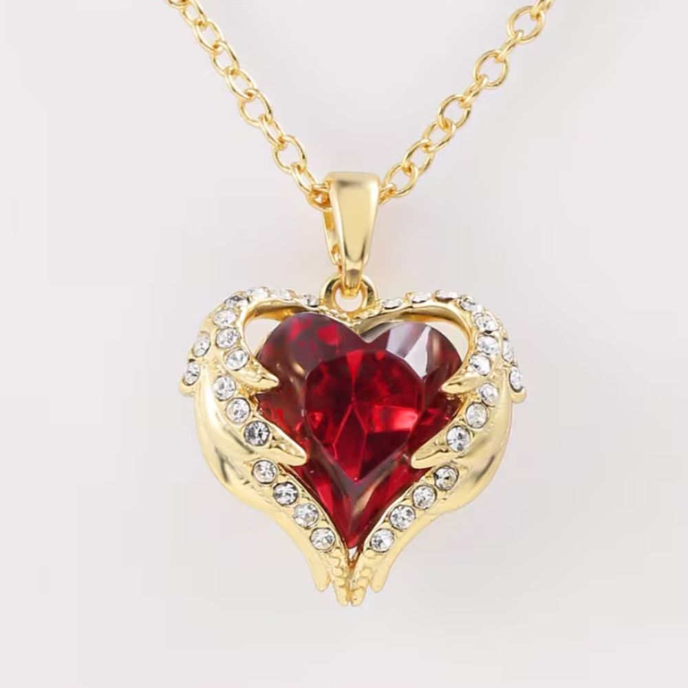 Collier en forme de cœur en rubis Angel Embrace — Doumira