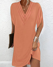 Zéphyrine - Robe Élégante À Manches Fendues Et Coupe Fluide Monochrome