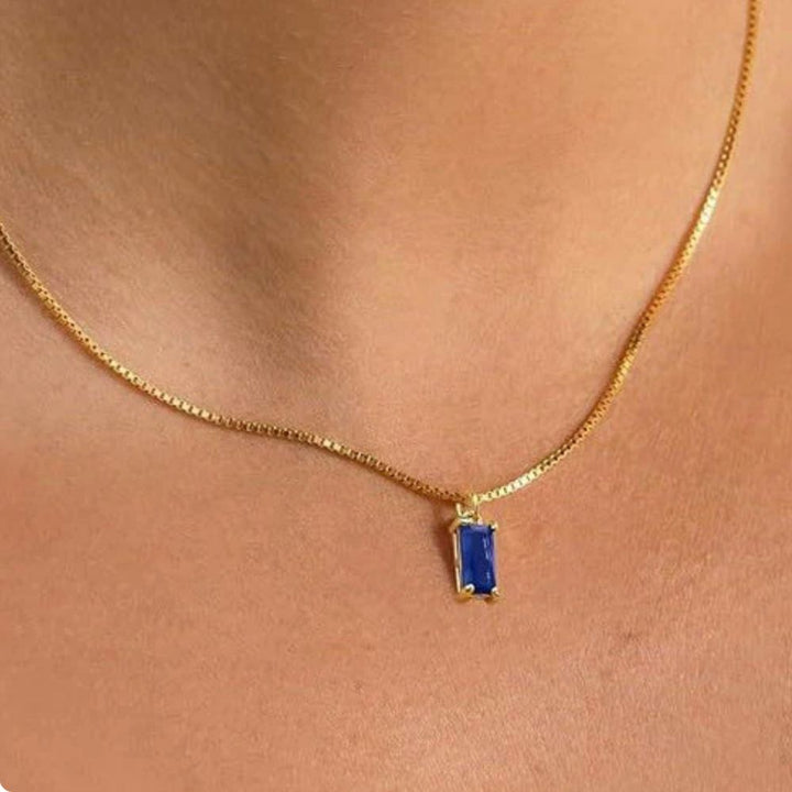 Collier Pendentif Saphir Minimaliste — Doumira