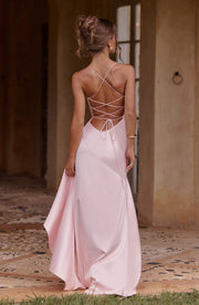 Delphine - Robe Longue Satinée à Fente Élégante