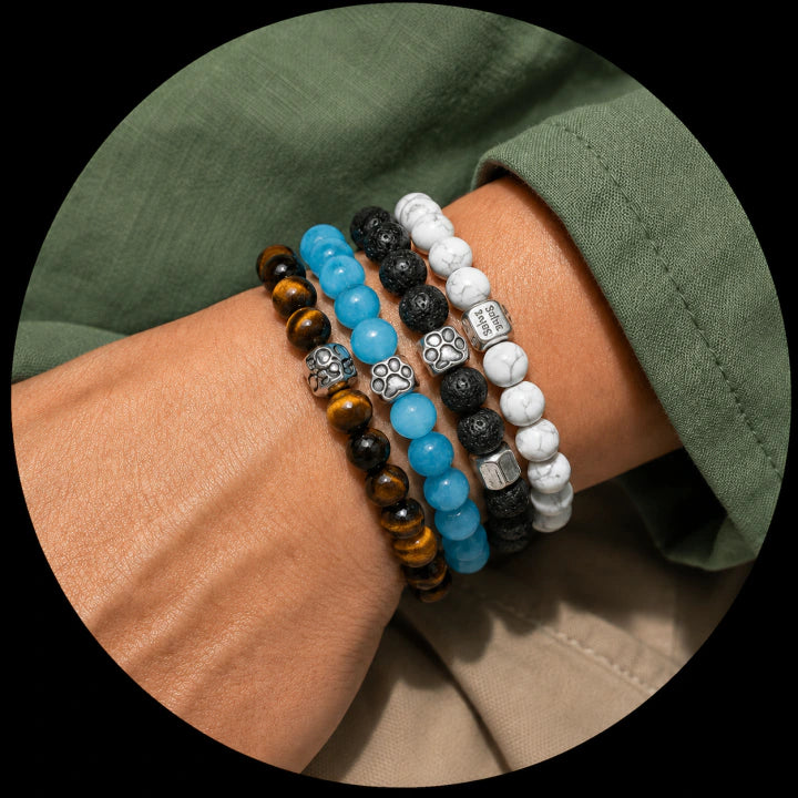 Bracelets mywoobles portés au poignet
